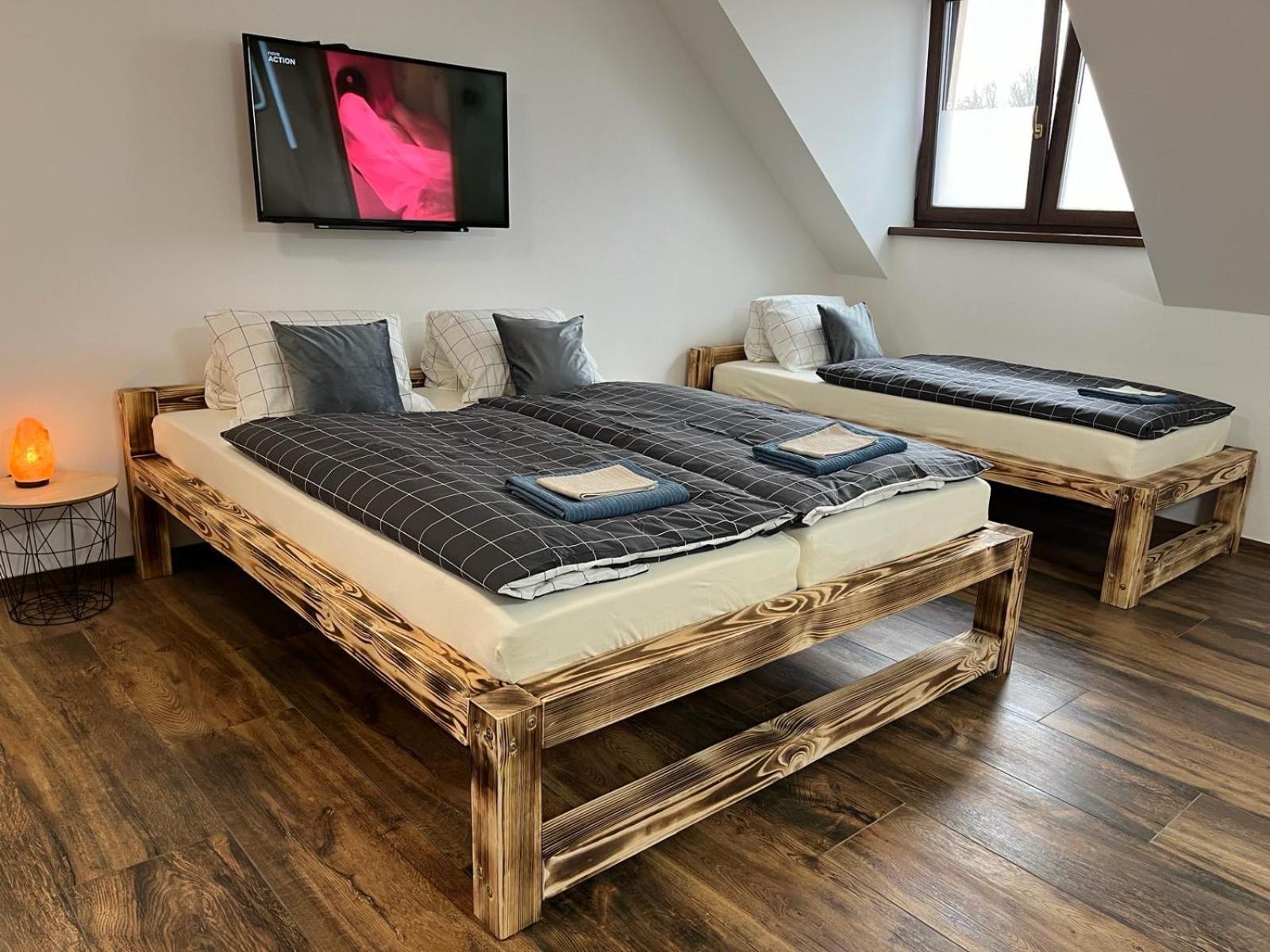 Apartman Kuga Mikulov Exterior photo