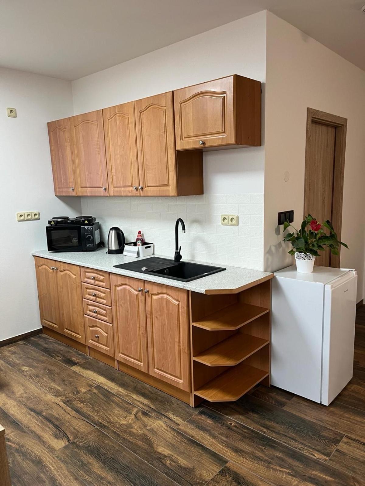 Apartman Kuga Mikulov Exterior photo