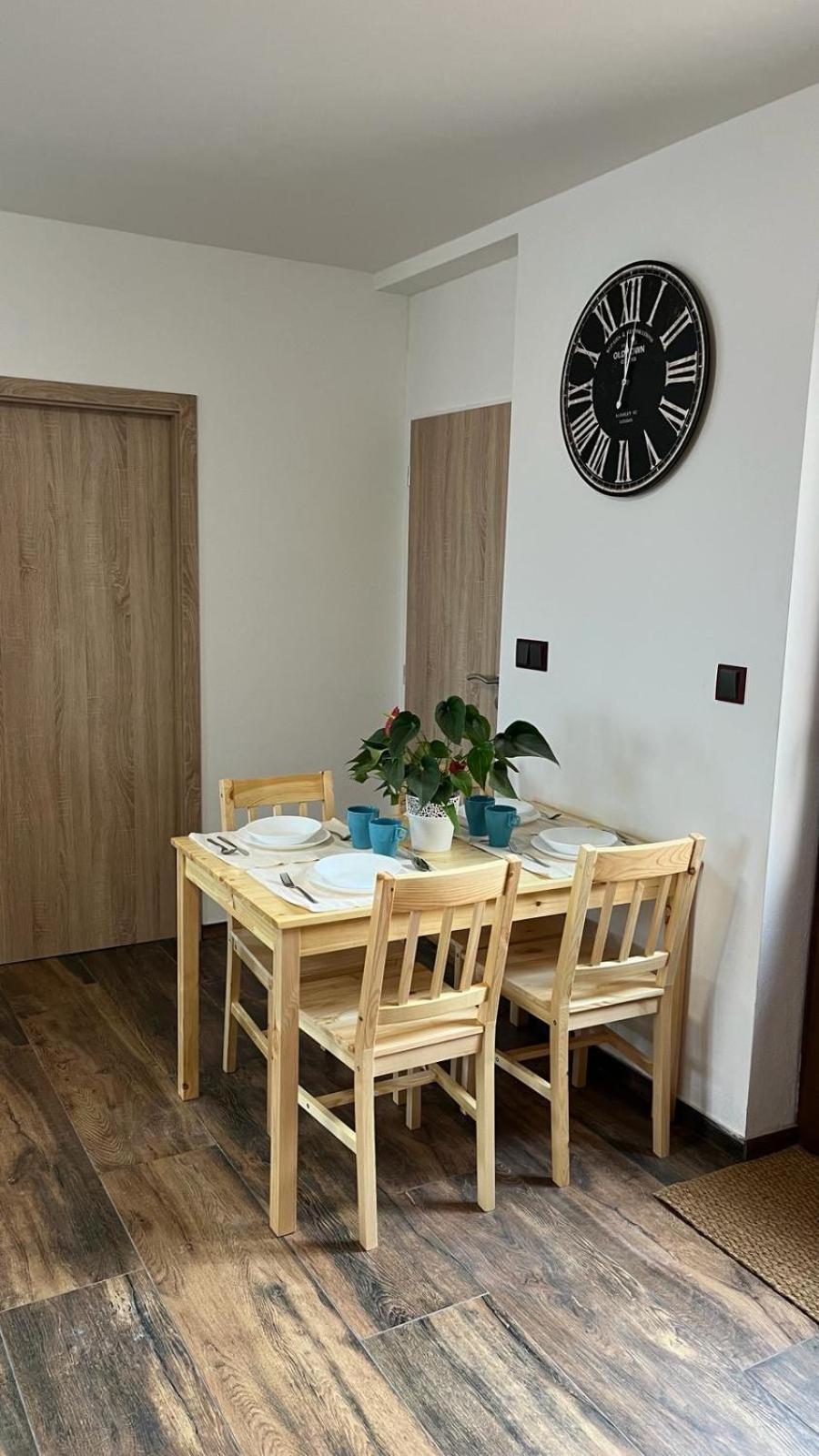 Apartman Kuga Mikulov Exterior photo